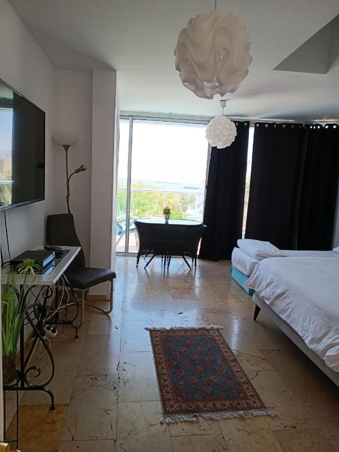 Custo Club Guest house