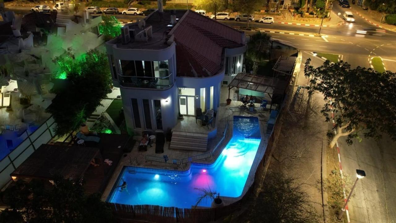 Custo Club Guest house Eilat